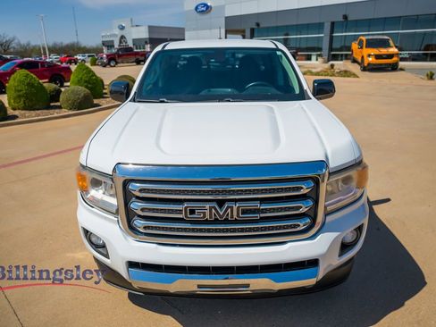 Used 2017 GMC Canyon SLT w/ Driver Alert Package image 2