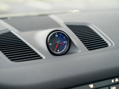 Used 2019 Porsche Cayenne image 15