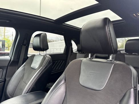 Used 2023 Ford Edge ST w/ Equipment Group 401A image 26