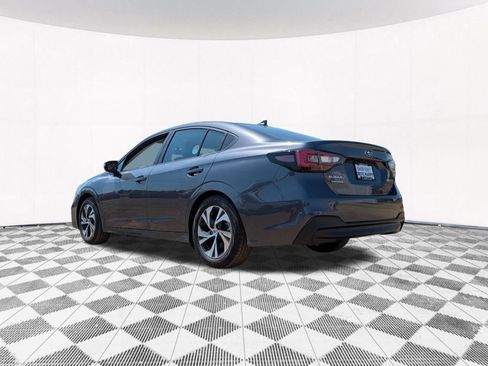 Used 2025 Subaru Legacy Premium AWD/4WD image 9