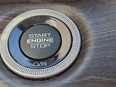 Certified 2023 Jeep Grand Cherokee L Limited image 29