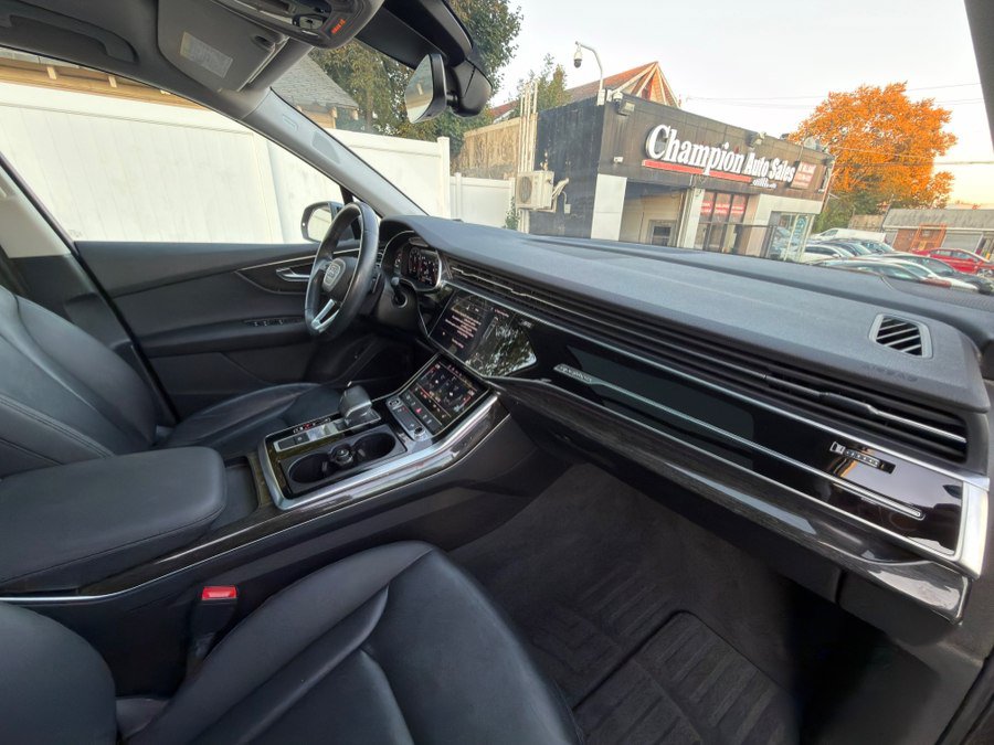 Used 2022 Audi Q7 3.0T Premium Plus w/ Premium Plus Package AWD/4WD image 46