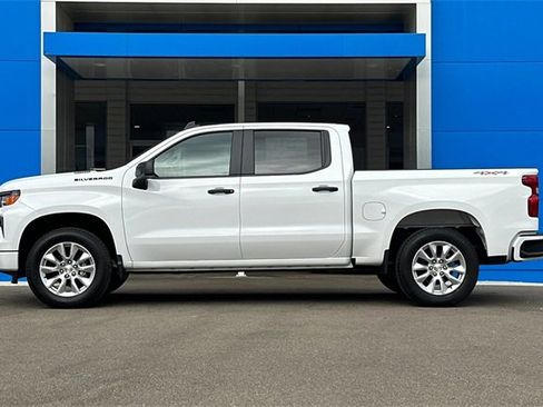 New 2026 Chevrolet Silverado 1500 Custom w/ LPO, Dark Essentials Package image 9