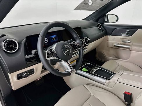 New 2026 Mercedes-Benz GLA 250 image 10
