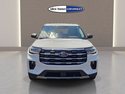 Used 2025 Ford Explorer Active w/ Active Comfort Package AWD/4WD image 4