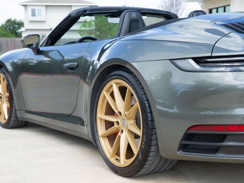 Used 2021 Porsche 911 Carrera S w/ Premium Package RWD image 22