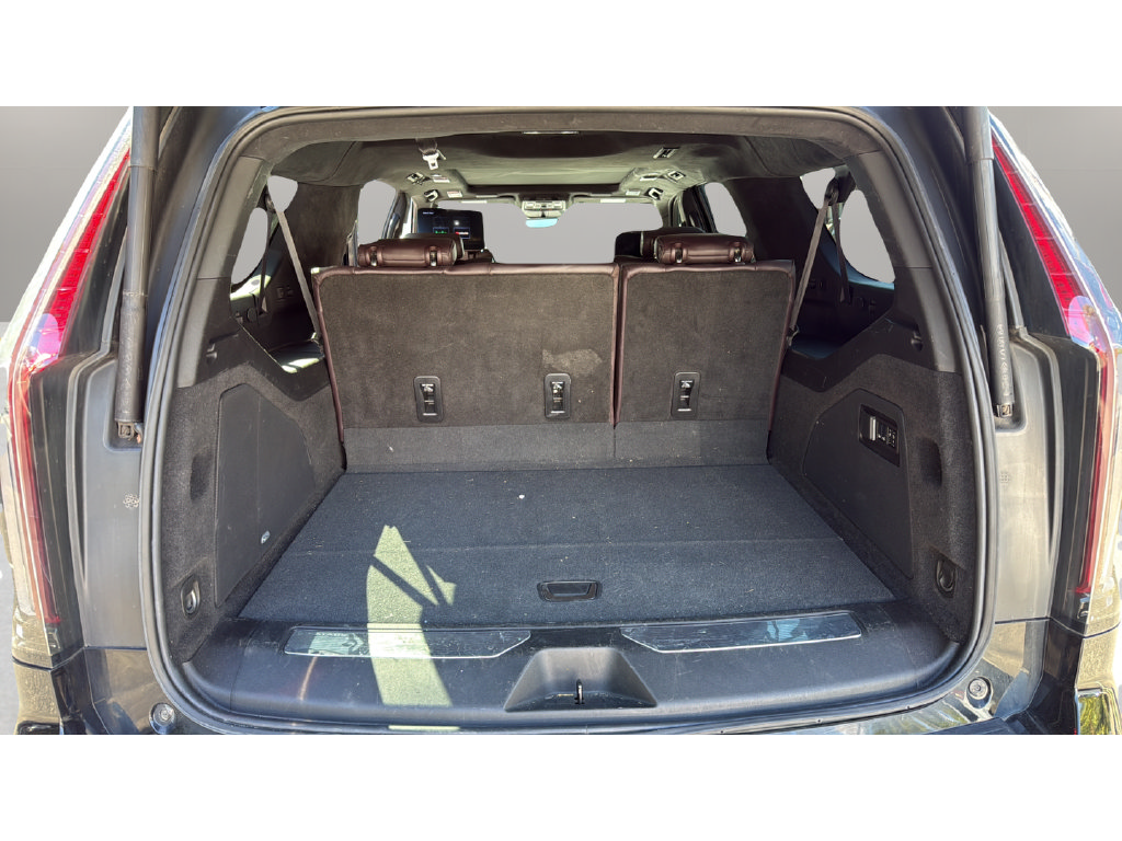 Certified 2024 Cadillac Escalade ESV Sport Platinum w/ LPO, ONYX Package AWD/4WD image 29