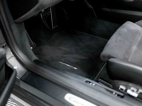 Used 2017 Porsche 911 Carrera GTS image 39