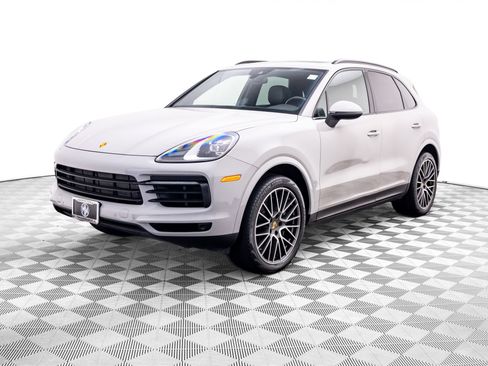 Certified 2023 Porsche Cayenne AWD/4WD image 1