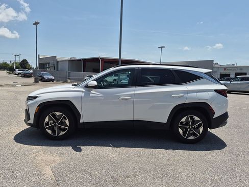 Used 2025 Hyundai Tucson SEL FWD image 6