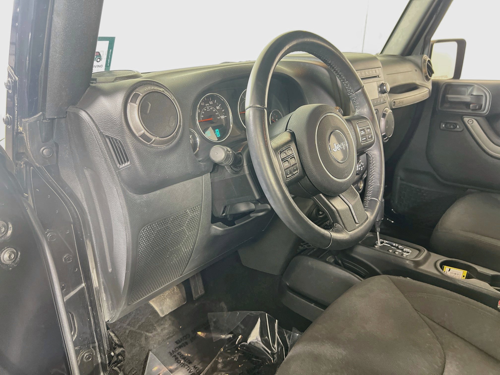 Used 2018 Jeep Wrangler Unlimited Sport S AWD/4WD image 9