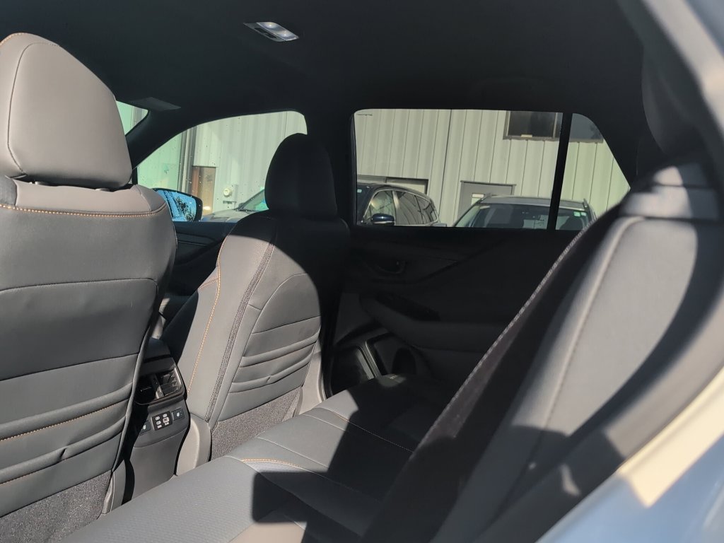 Used 2025 Subaru Outback Wilderness AWD/4WD image 9