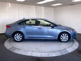 Used 2022 Toyota Corolla LE image 6