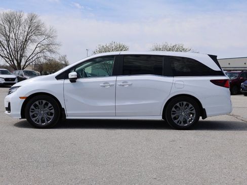 Used 2026 Honda Odyssey Touring image 8
