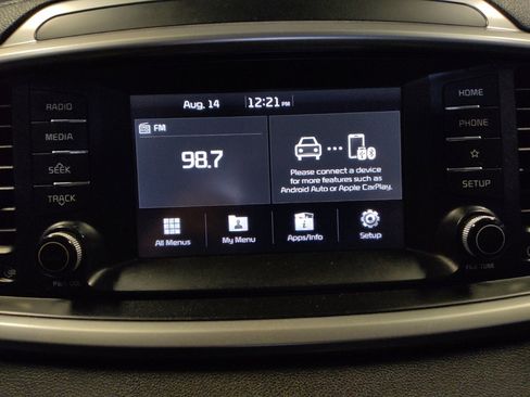 Used 2019 Kia Sorento L FWD image 25