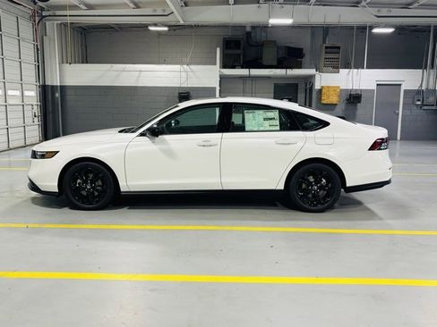 New 2025 Honda Accord SE image 13