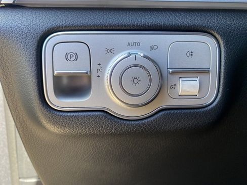 Used 2023 Mercedes-Benz GLE 350 4MATIC image 17