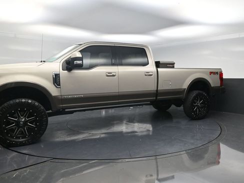 Used 2017 Ford F350 King Ranch w/ King Ranch Ultimate Package image 3