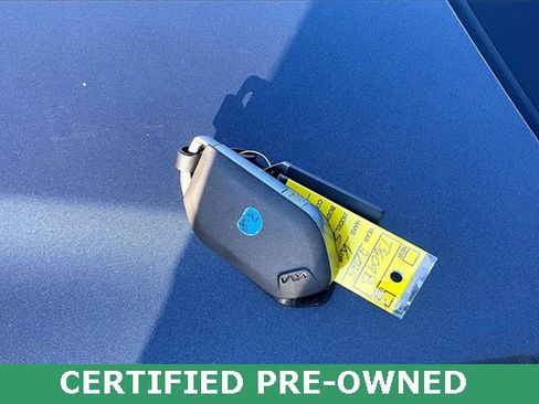 Certified 2025 Kia Sorento S image 10