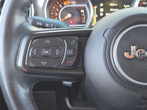 Used 2023 Jeep Wrangler Unlimited Sport image 28