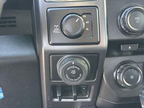 Used 2018 Ford F150 XLT w/ Equipment Group 302A Luxury AWD/4WD image 32