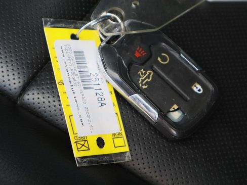 Used 2020 Chevrolet Silverado 2500 LTZ w/ Technology Package image 34