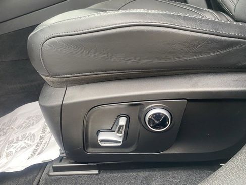Used 2021 Maserati Levante S GranSport image 22