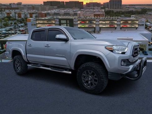 Used 2020 Toyota Tacoma SR5 w/ SR5 Appearance Package (SM) RWD image 1