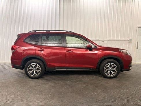 Used 2022 Subaru Forester Premium AWD/4WD image 23