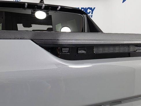 New 2025 GMC Hummer EV 3X w/ Extreme Off-Road Package AWD/4WD image 8