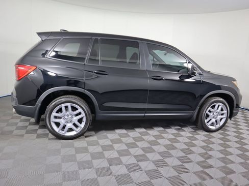 Certified 2025 Honda Passport EX-L image 4