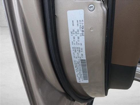 Used 2018 Chrysler Pacifica Limited w/ Advanced Safetytec Group image 21