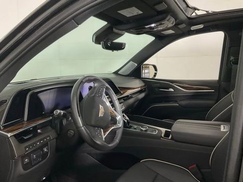 Certified 2023 Cadillac Escalade Premium Luxury w/ Performance Package image 18