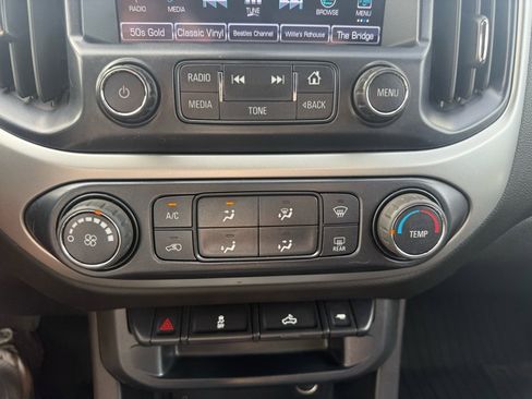 Used 2018 Chevrolet Colorado LT image 34