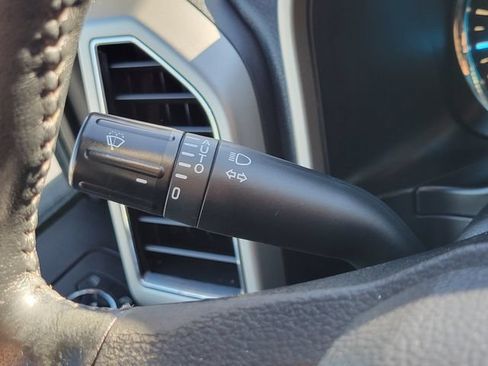 Used 2018 Ford F150 Lariat w/ Equipment Group 502A Luxury AWD/4WD image 14