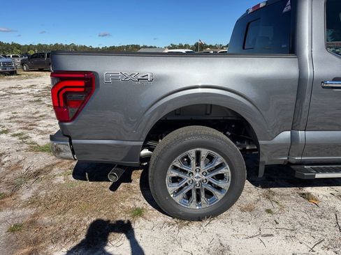 New 2025 Ford F150 Lariat w/ Equipment Group 501A Mid image 21