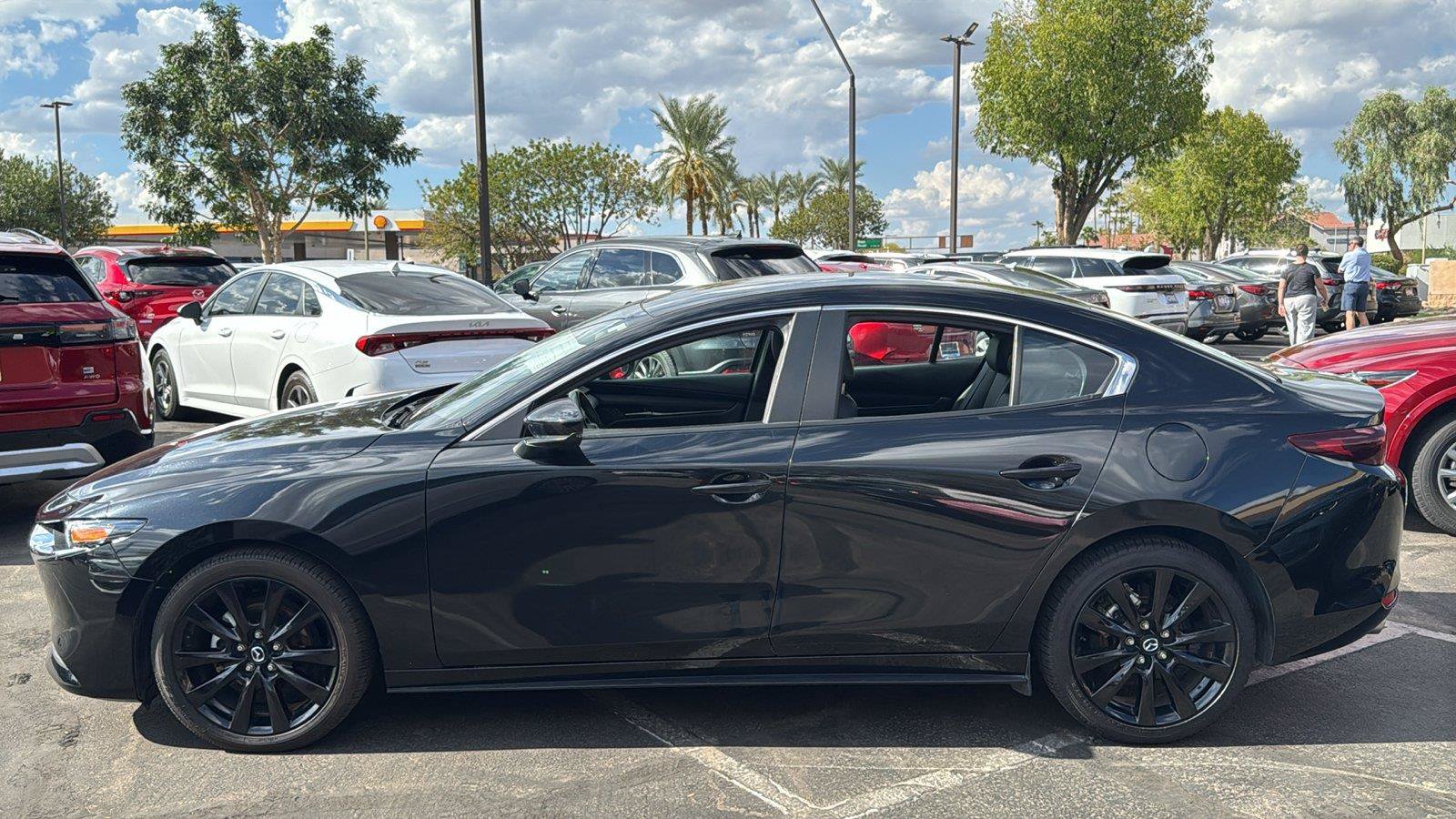 Used 2024 MAZDA MAZDA3 s FWD image 3