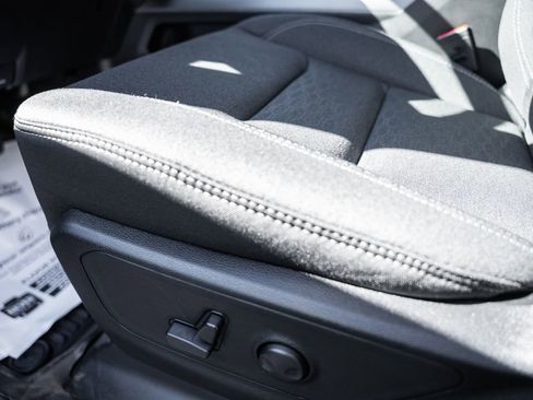 New 2026 RAM 1500 4x4 Crew Cab image 37