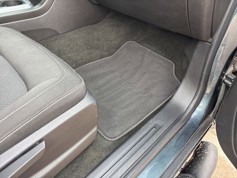 Used 2017 Chevrolet Colorado LT w/ LT Convenience Package image 28