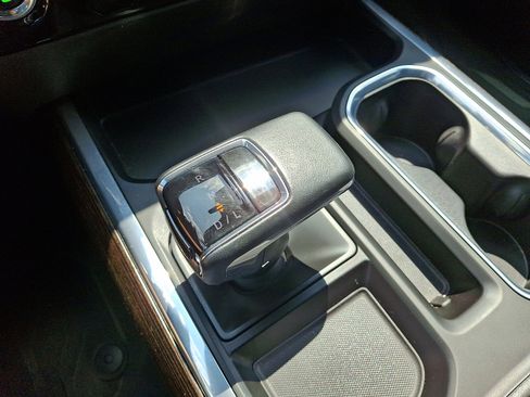 Certified 2023 GMC Sierra 1500 Elevation image 17