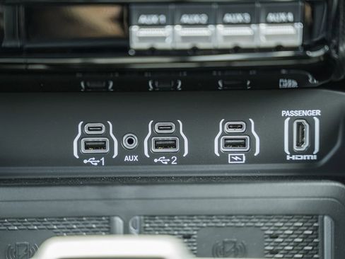 New 2026 RAM 2500 Limited AWD/4WD image 28