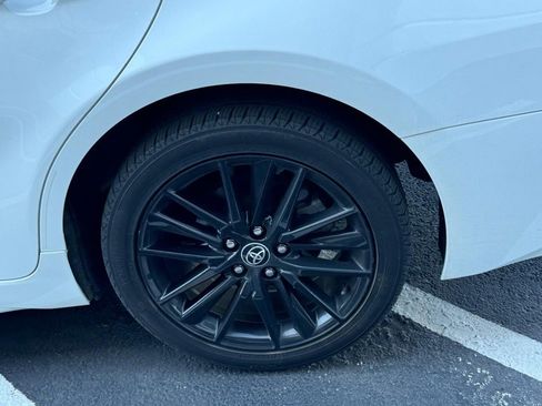Used 2023 Toyota Camry SE FWD image 10