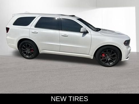 Used 2017 Dodge Durango R/T w/ Technology Group AWD/4WD image 2