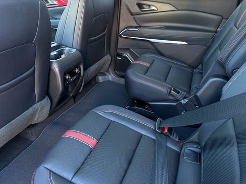 New 2026 Chevrolet Traverse RS image 15