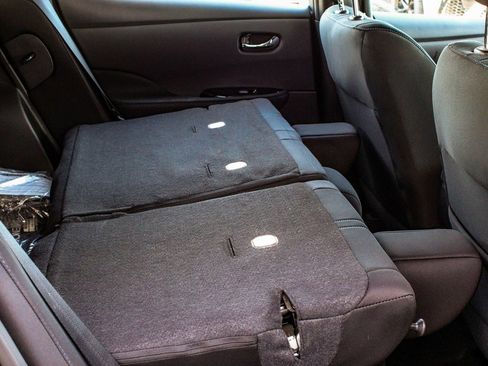 Used 2023 Nissan Leaf SV Plus image 38