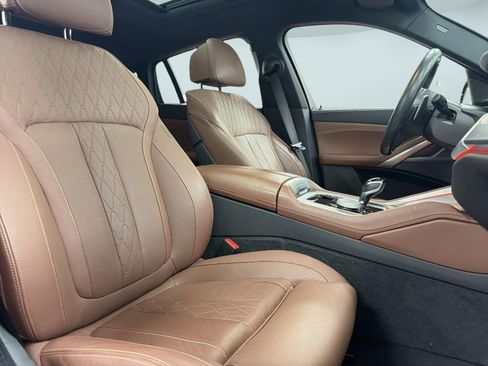 Used 2023 BMW X6 M50i AWD/4WD image 31