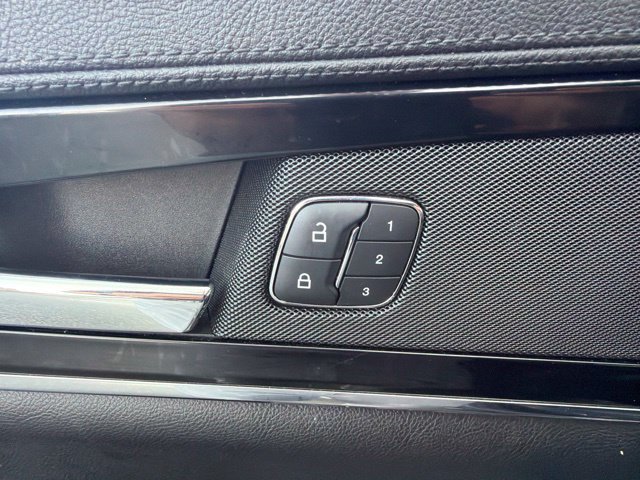 Used 2022 Lincoln Nautilus Reserve w/ Equipment Group 201A FWD image 15