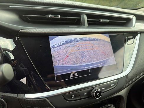 Used 2021 Buick Encore GX Preferred w/ Cold Weather Comfort Package image 5