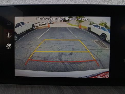 Used 2023 Kia Telluride EX w/ EX Captain's Chair Package FWD image 9