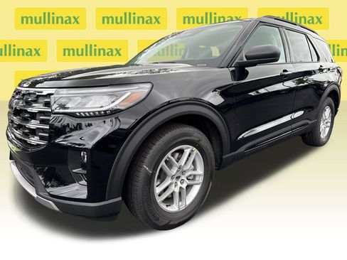 New 2026 Ford Explorer Active w/ Active Comfort Package RWD image 17